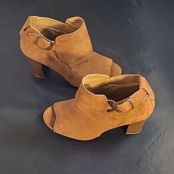 BAMBOO OPEN TOE ADJUSTABLE BUCKLE ANKLE BOOTIES - Picture 8 of 15
